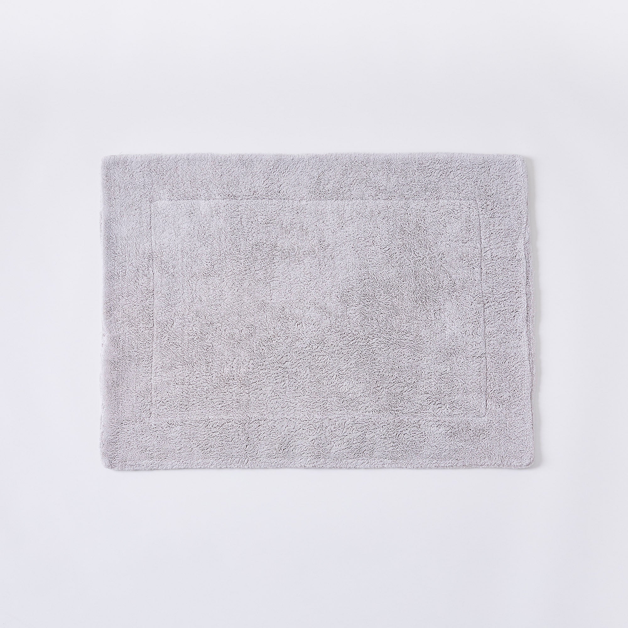 2020-1104_hawkins-new-york_simple-terry-bath-mat_light-grey_silo_ty-mecham_137556